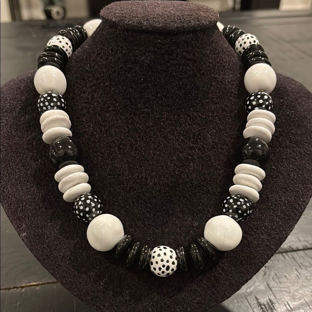 Retro Pinup Chunky Ceramic Polka Dot Black White Beaded Necklace